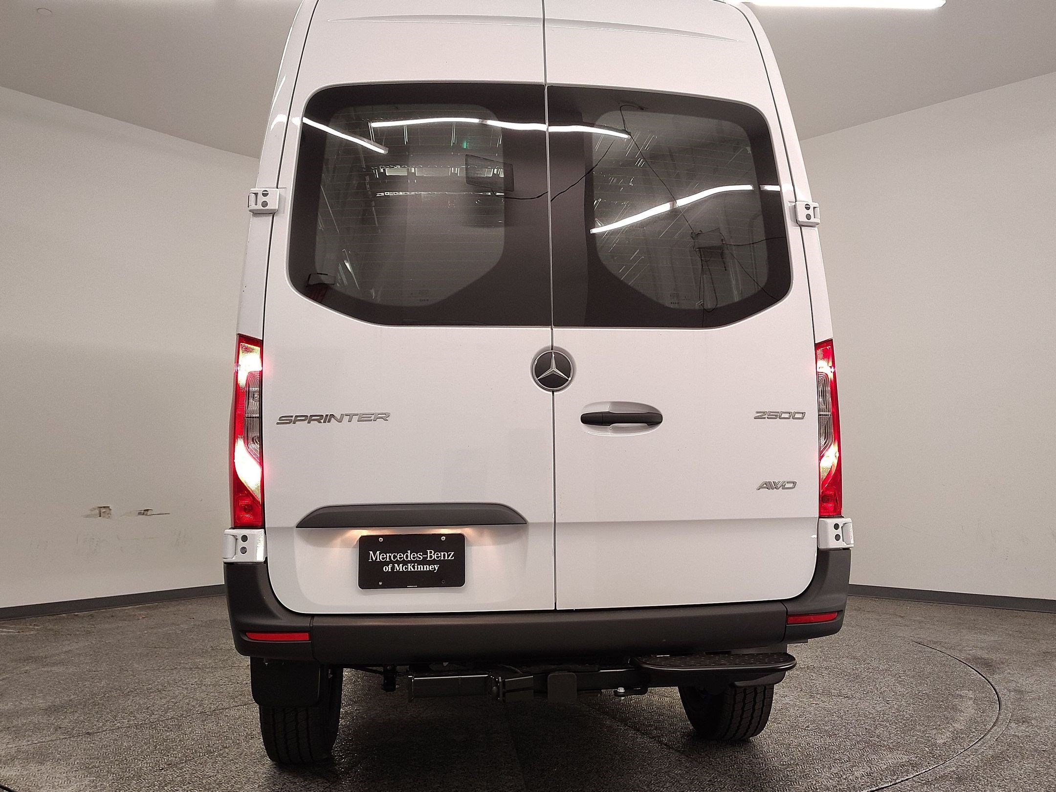 Used 2026 Mercedes-Benz Sprinter 2500 image 9