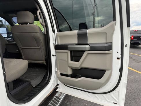 Used 2017 Ford F250 XLT w/ XLT Value Package AWD/4WD image 18