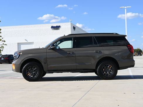 Used 2026 Ford Expedition Tremor AWD/4WD image 6