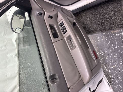 Used 2003 Ford Taurus SES image 12