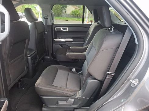 Certified 2023 Ford Explorer XLT AWD/4WD image 10