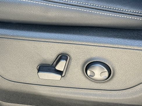 Used 2023 RAM 1500 Big Horn RWD image 23