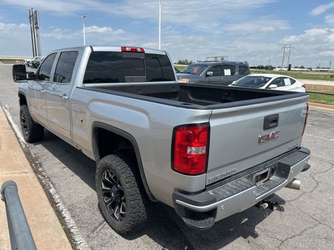 Used 2018 GMC Sierra 2500 Denali w/ Duramax Plus Package image 7