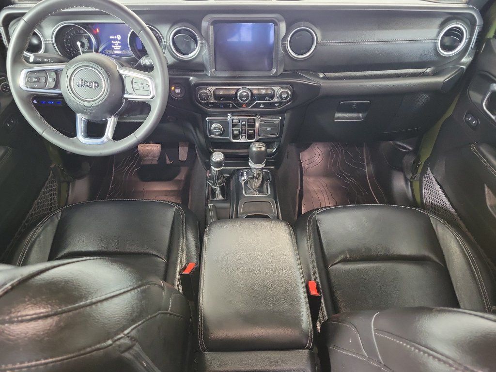 Used 2023 Jeep Wrangler Unlimited Sahara AWD/4WD image 14