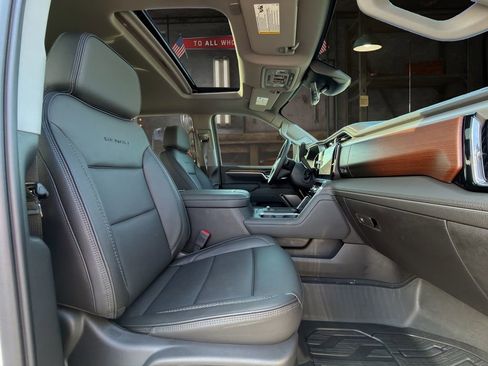 New 2026 GMC Sierra 3500 Denali w/ Denali Reserve Package AWD/4WD image 15