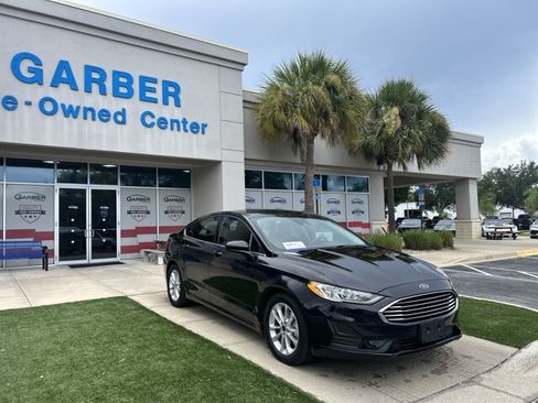 Certified 2019 Ford Fusion SE FWD image 2