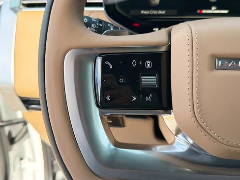 New 2025 Land Rover Range Rover SE image 38