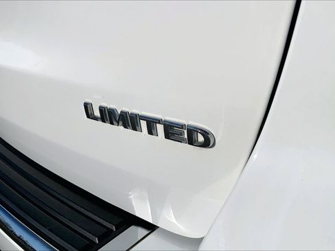 Used 2021 Jeep Grand Cherokee Limited image 29