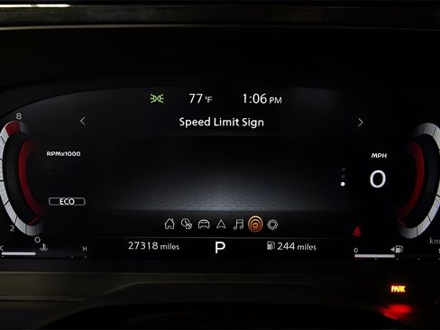 Used 2024 Nissan Pathfinder Platinum image 36