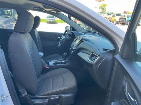 Used 2021 Chevrolet Equinox LT image 26