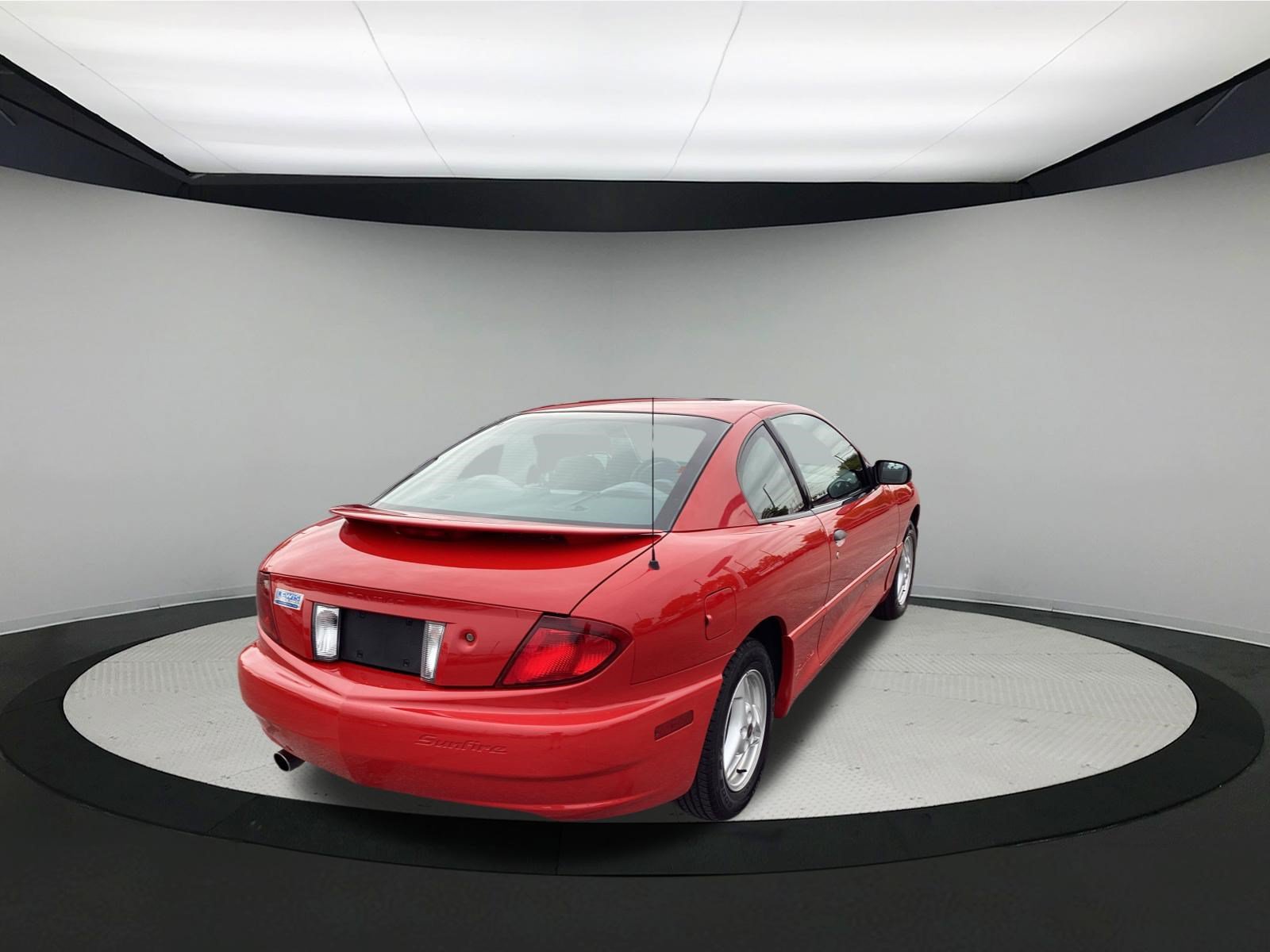 Used 2005 Pontiac Sunfire Coupe w/ 1SB Preferred Equipment Group FWD image 8