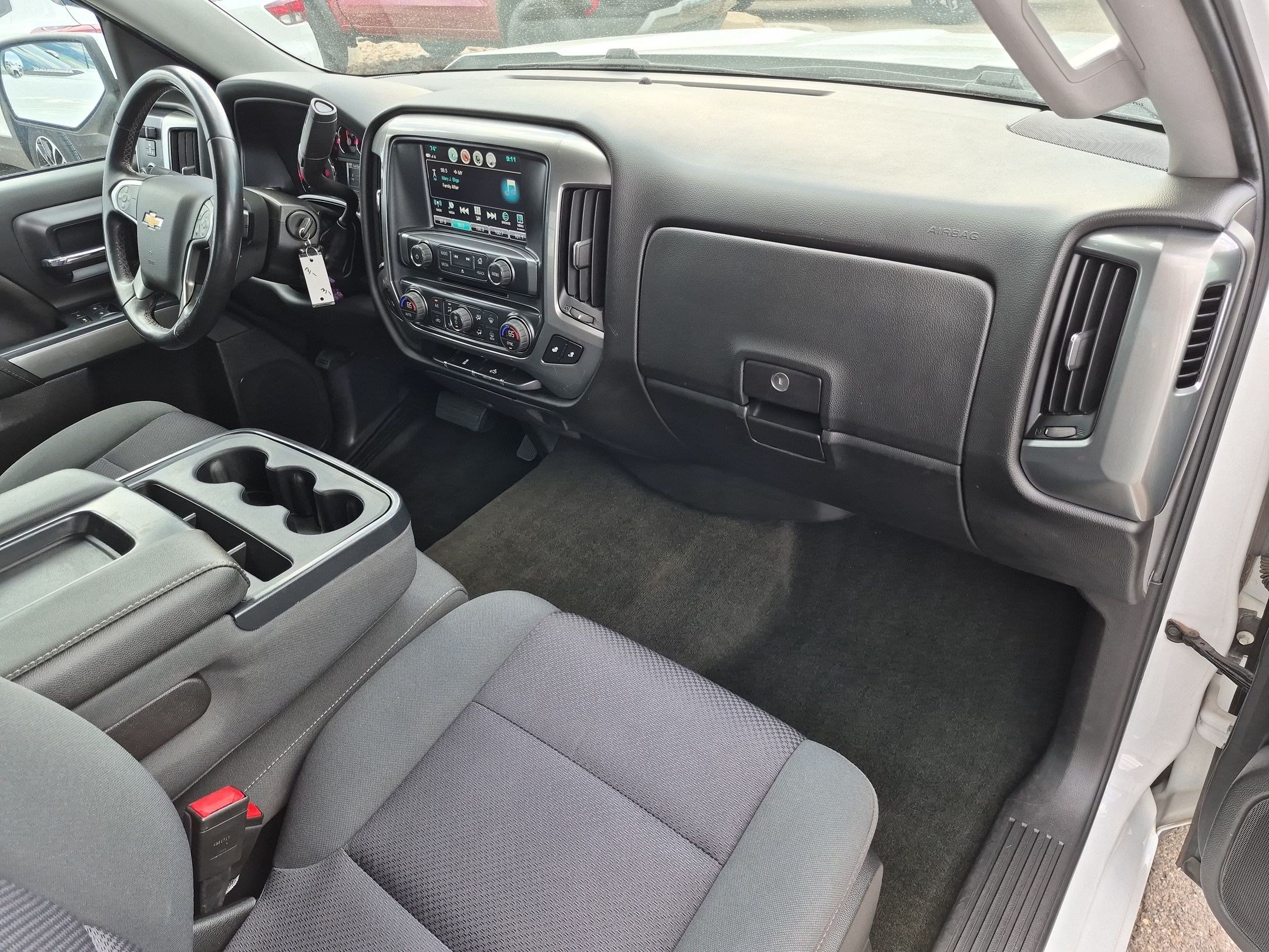 Used 2018 Chevrolet Silverado 1500 LT w/ All Star Edition AWD/4WD image 30