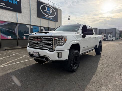 Used 2022 GMC Sierra 2500 Denali AWD/4WD image 1