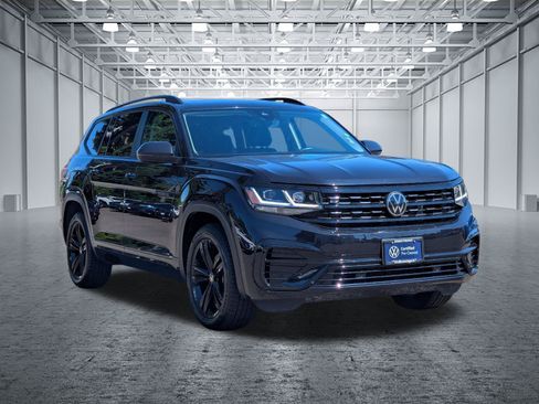 Certified 2023 Volkswagen Atlas SEL R-Line AWD/4WD image 7