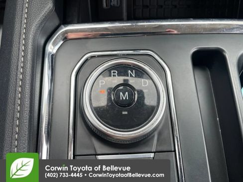 Used 2024 Ford Expedition XLT AWD/4WD image 23