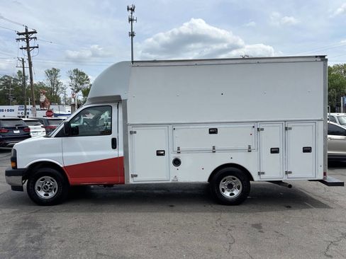 Used 2021 GMC Savana 3500 w/ Power Convenience Package image 5
