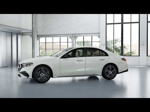 Certified 2026 Mercedes-Benz E 450 4MATIC Sedan image 31