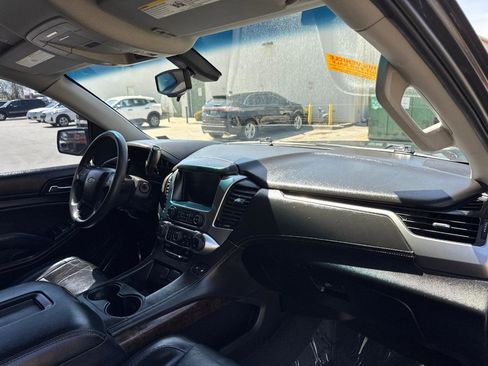 Used 2018 Chevrolet Tahoe 4WD image 18