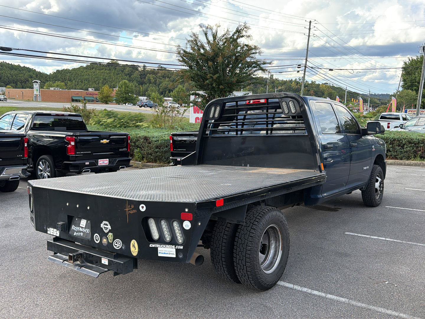 Used 2022 RAM 3500 Tradesman w/ Safety Group AWD/4WD image 3