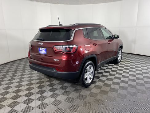 Used 2022 Jeep Compass Latitude w/ Convenience Group AWD/4WD image 7