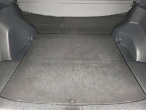 Used 2019 Toyota RAV4 XLE FWD image 9