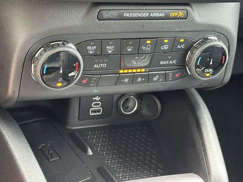 Used 2024 Ford Bronco Sport Outer Banks w/ Tech Package AWD/4WD image 12