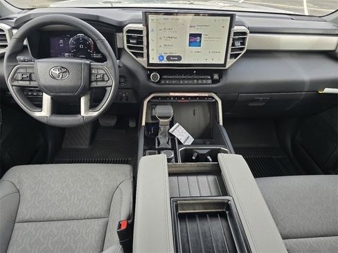 Used 2025 Toyota Tundra Limited image 8