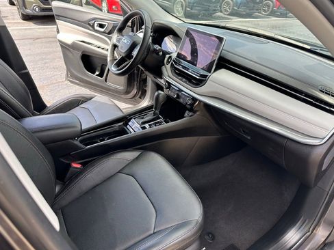 Used 2022 Jeep Compass Limited AWD/4WD image 15