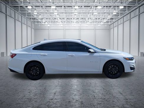 Used 2022 Chevrolet Malibu LT FWD image 6