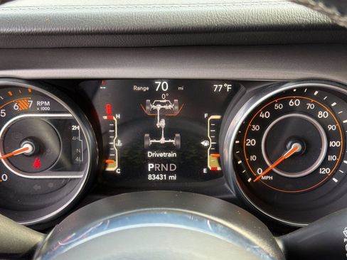 Used 2020 Jeep Wrangler Unlimited Sahara AWD/4WD image 20
