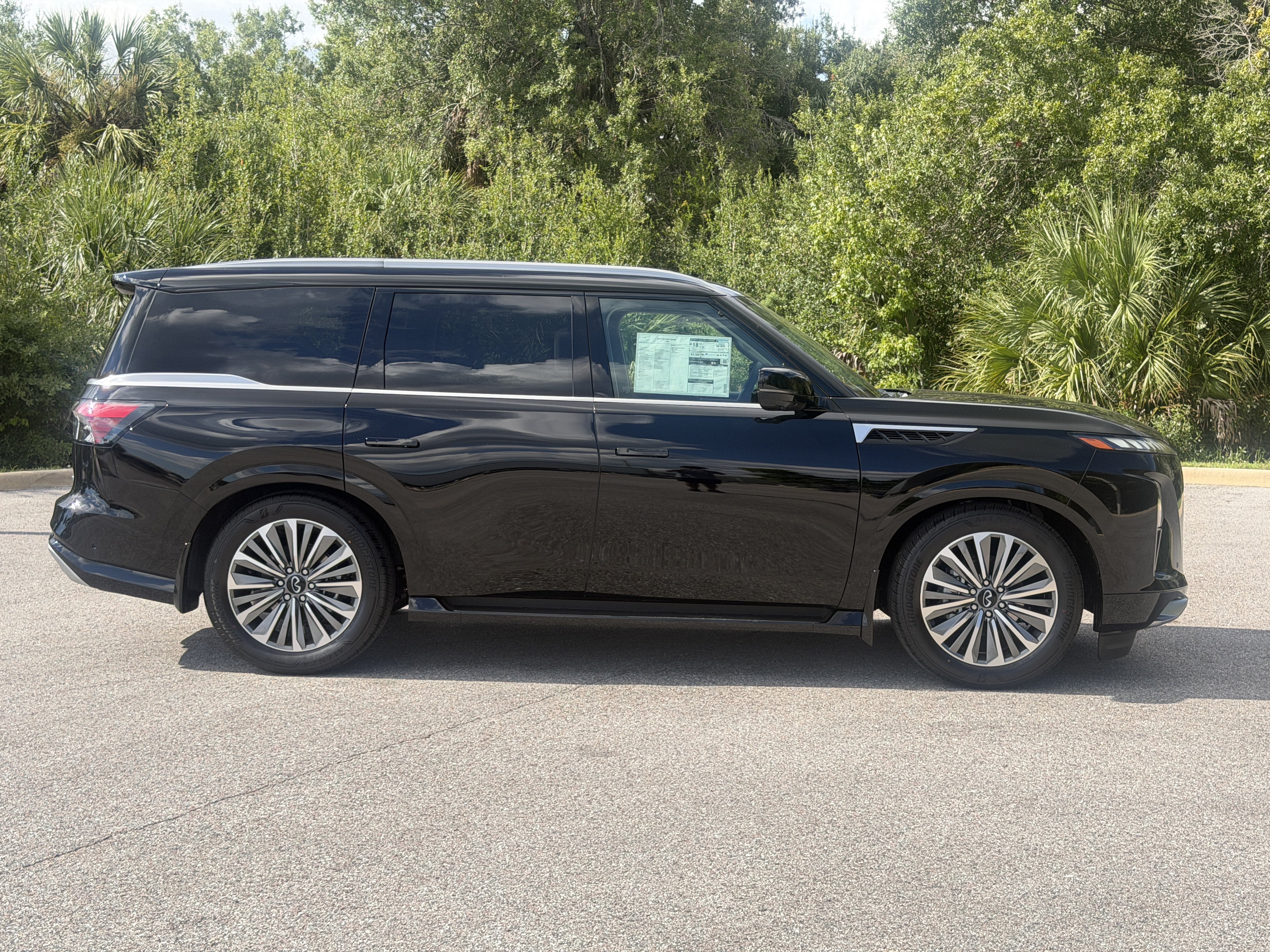 New 2027 INFINITI QX80 Luxe w/ Cargo Package RWD image 8