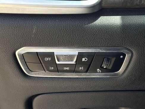 Used 2022 BMW X5 sDrive40i w/ M Sport Package RWD image 23