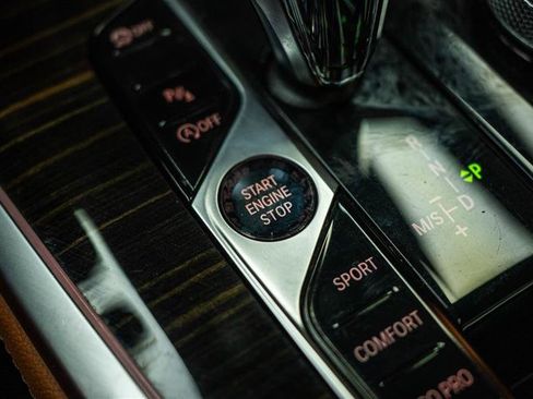 Used 2020 BMW X7 xDrive40i w/ Premium Package image 20