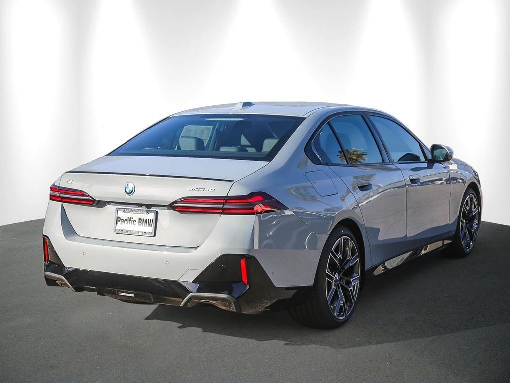New 2027 BMW i5 eDrive40 w/ M Sport Package RWD image 6