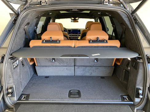 New 2026 BMW X7 xDrive40i w/ M Sport Package image 32