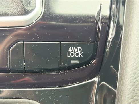 Used 2025 Jeep Compass Limited AWD/4WD image 36