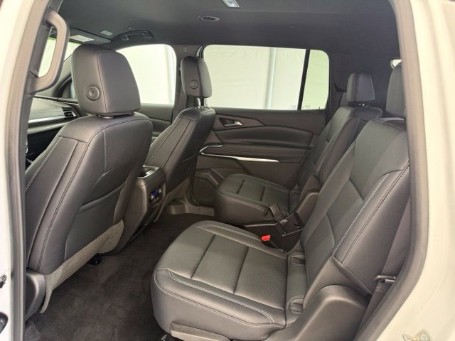 New 2026 Chevrolet Traverse LT w/ Driver Confidence Package AWD/4WD image 19