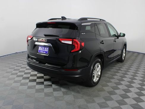 Used 2024 GMC Terrain SLE w/ Driver Convenience Package FWD image 25