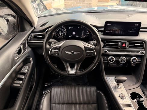 Used 2022 Genesis G70 3.3T RWD image 28