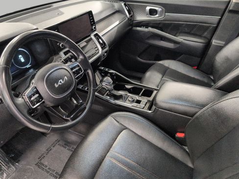 Used 2023 Kia Sorento SX AWD/4WD image 9