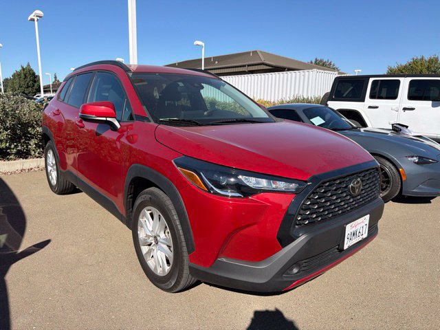Used 2022 Toyota Corolla Cross LE FWD image 3