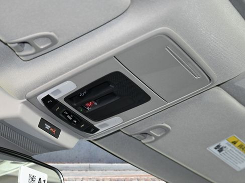 New 2025 Honda Accord SE image 32