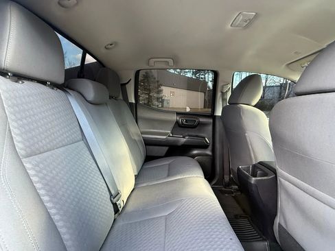 Used 2020 Toyota Tacoma SR image 21