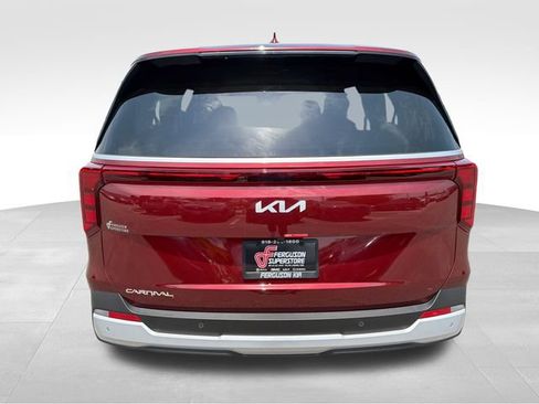 New 2026 Kia Carnival FWD image 6