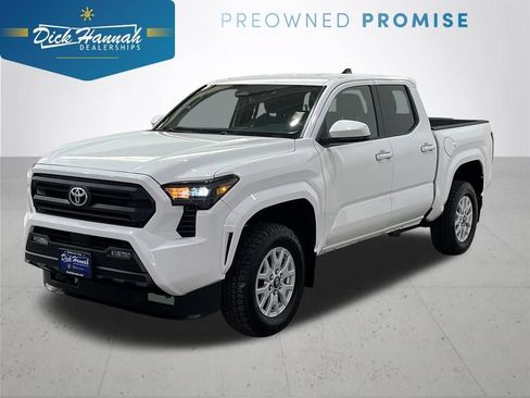 Used 2024 Toyota Tacoma SR5 AWD/4WD image 1