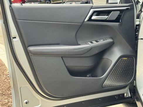 New 2025 Mitsubishi Outlander AWD image 20