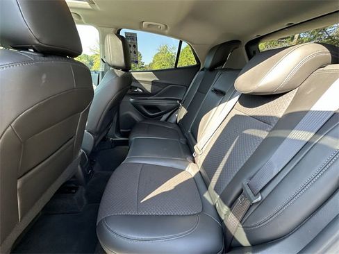 Used 2021 Buick Encore Preferred w/ Safety Package II image 23