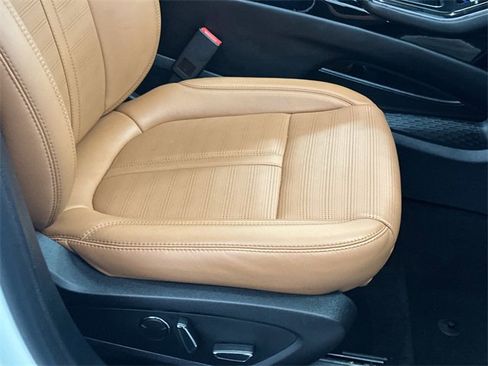 Used 2022 Lincoln Nautilus Black Label image 12