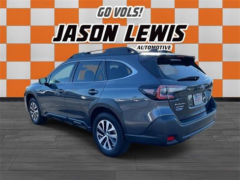 Used 2023 Subaru Outback Premium image 6