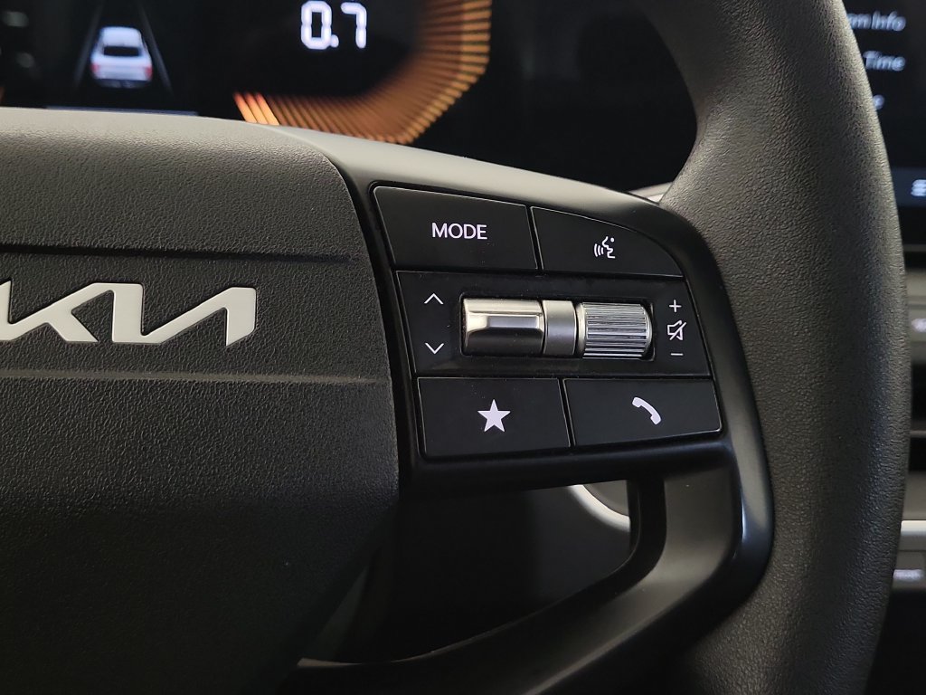 Used 2025 Kia K4 FWD image 15